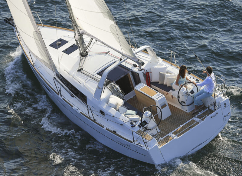 Oceanis 35 - Chantier Beneteau - Ile d'Yeu (FRA,85) - 26/06/2014