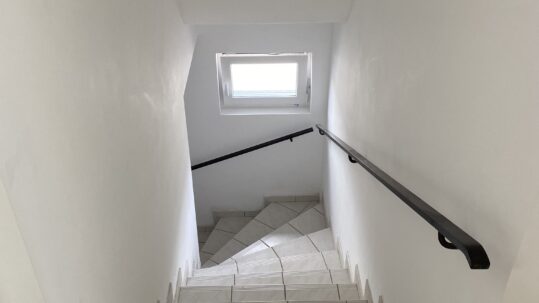 Treppe (Souterrain-Wohnung)