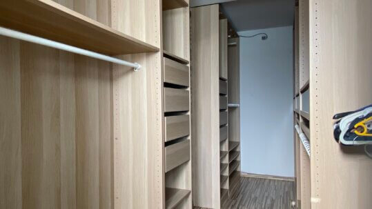 Elter-Schlafzimmer (Ankleidezimmer)