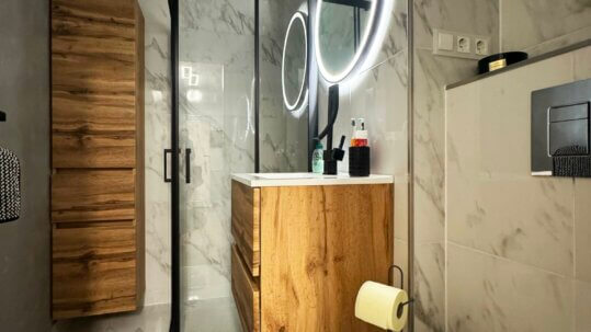 Bad mit Dusche