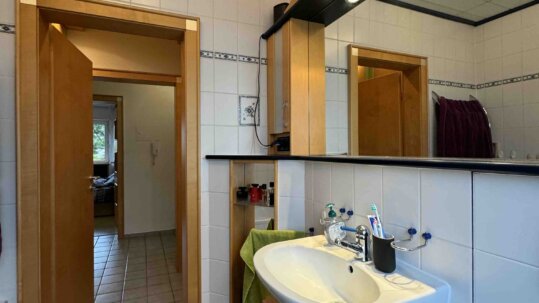 Bad mit Wanne