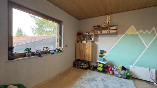 Kinderzimmer (EG)