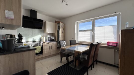 Wohn- und Essbereich (UG)