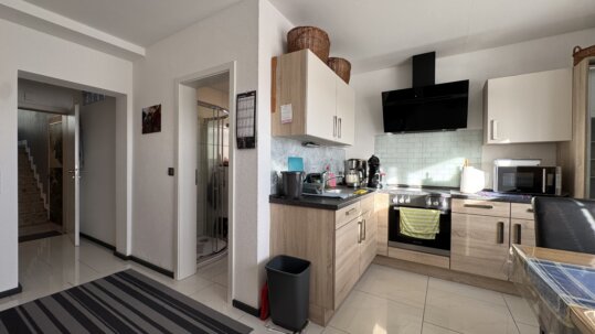 Wohn- und Essbereich (UG)