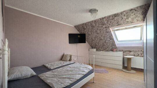 Schlafzimmer (OG)
